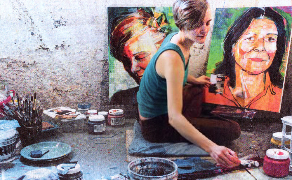 l’artiste franco-américaine Gwenn Seemel dans sone atelier, photo par Stephanie Yao