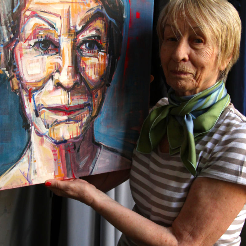 Ella Jaroszewicz and her painted portrait by Gwenn Seemel