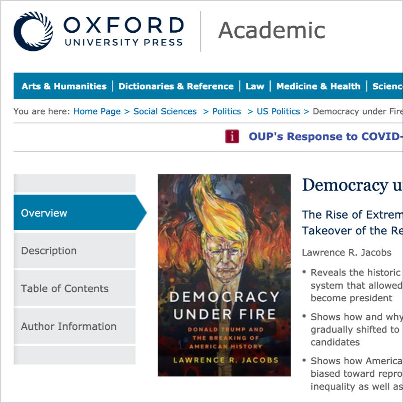 un portrait de Trump sur la couverture du livre de Larry R Jacobs, Democracy under Fire