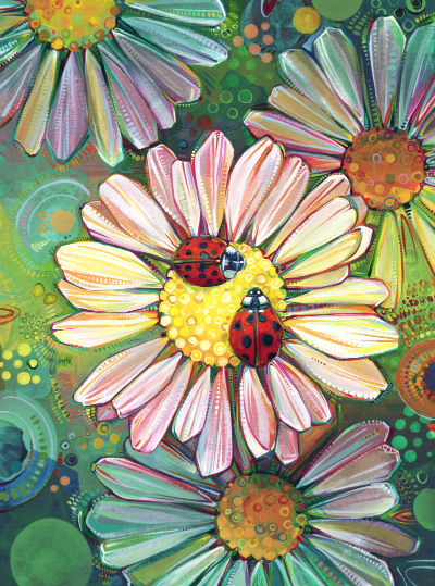 r&eacute;union de coccinelles sur une marguerite, &oelig;uvre de Gwenn Seemel